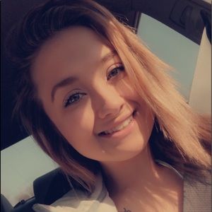 Meet your Posher, Aubri